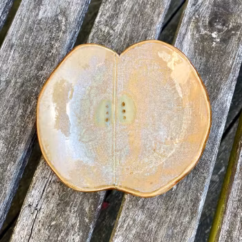 Assiett äpple beige