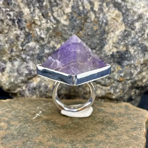 Ring Pyramid