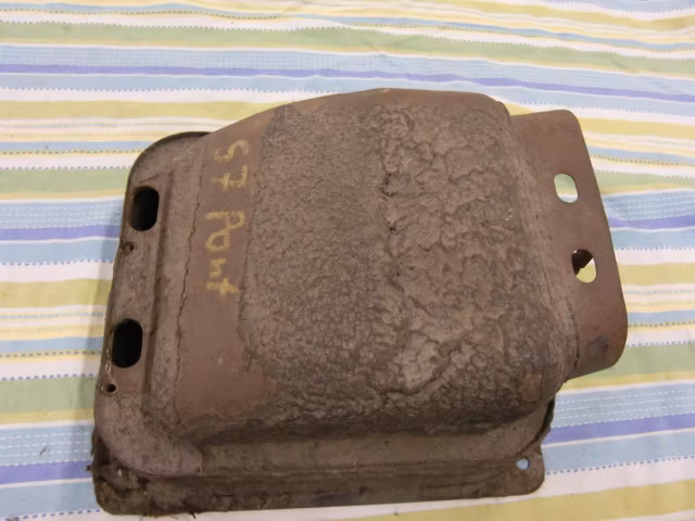 Pontiac 1957 under sätet