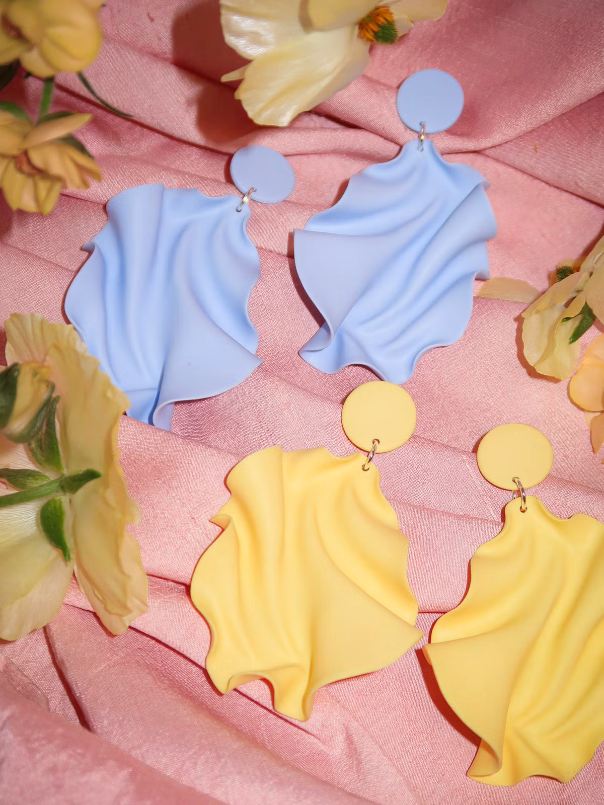 Satin round top ljusblå