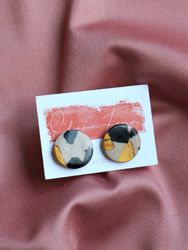 Stud terrazzo svart & guld