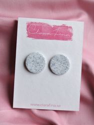 Stor stud vit granit