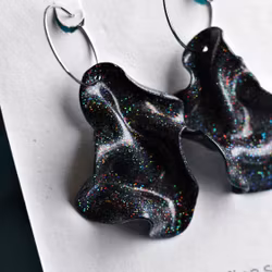 Satin på ring svart multiglitter