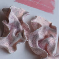Satin vit & lila glitter