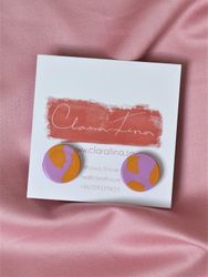 Stud lila och orange terrazzo