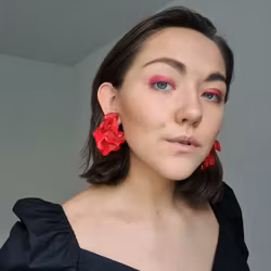 Satin rött