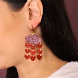 Kärleksregn rosa glittermoln på ring (guldiga detaljer)