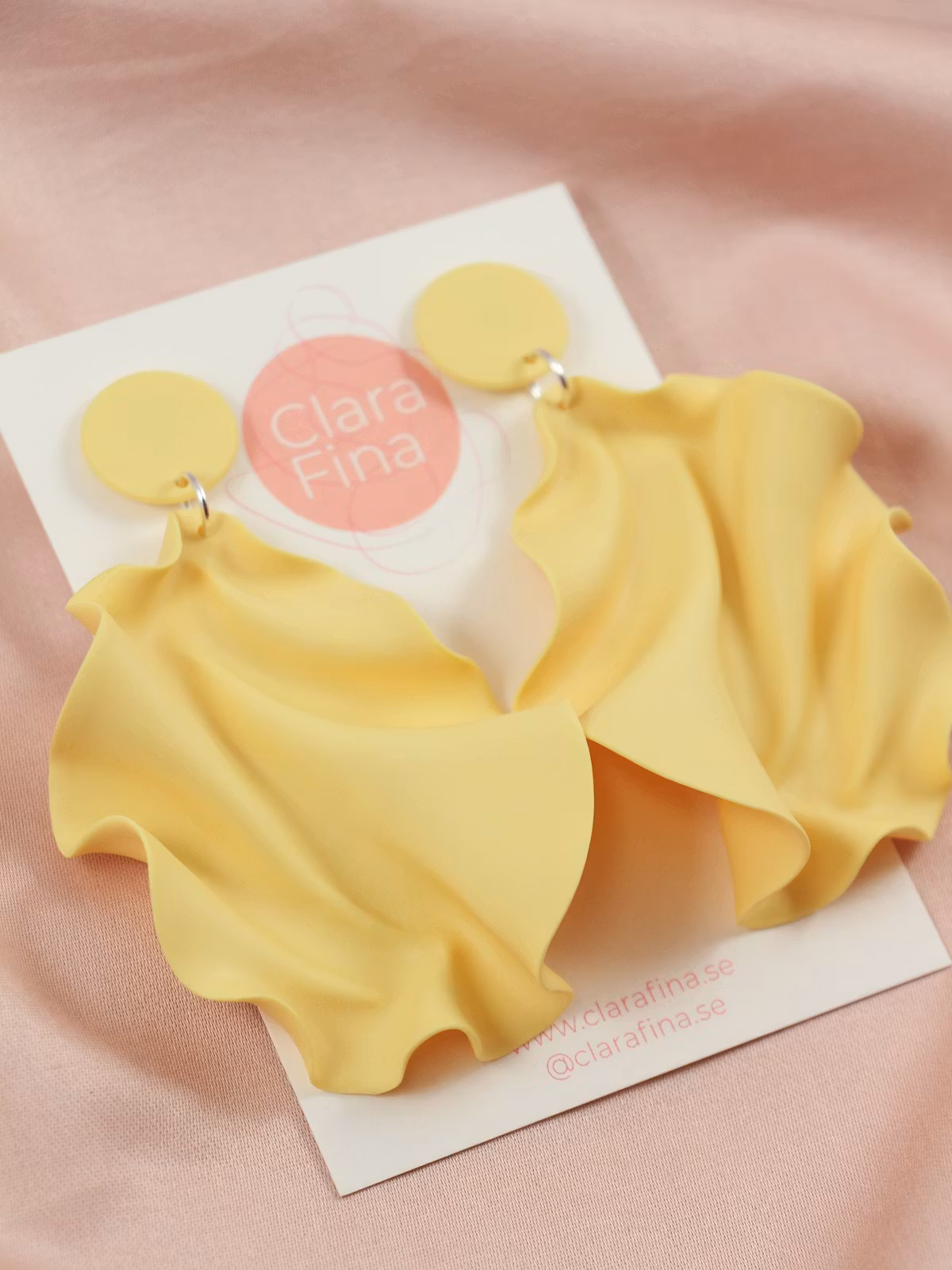 Satin round top ljusgul