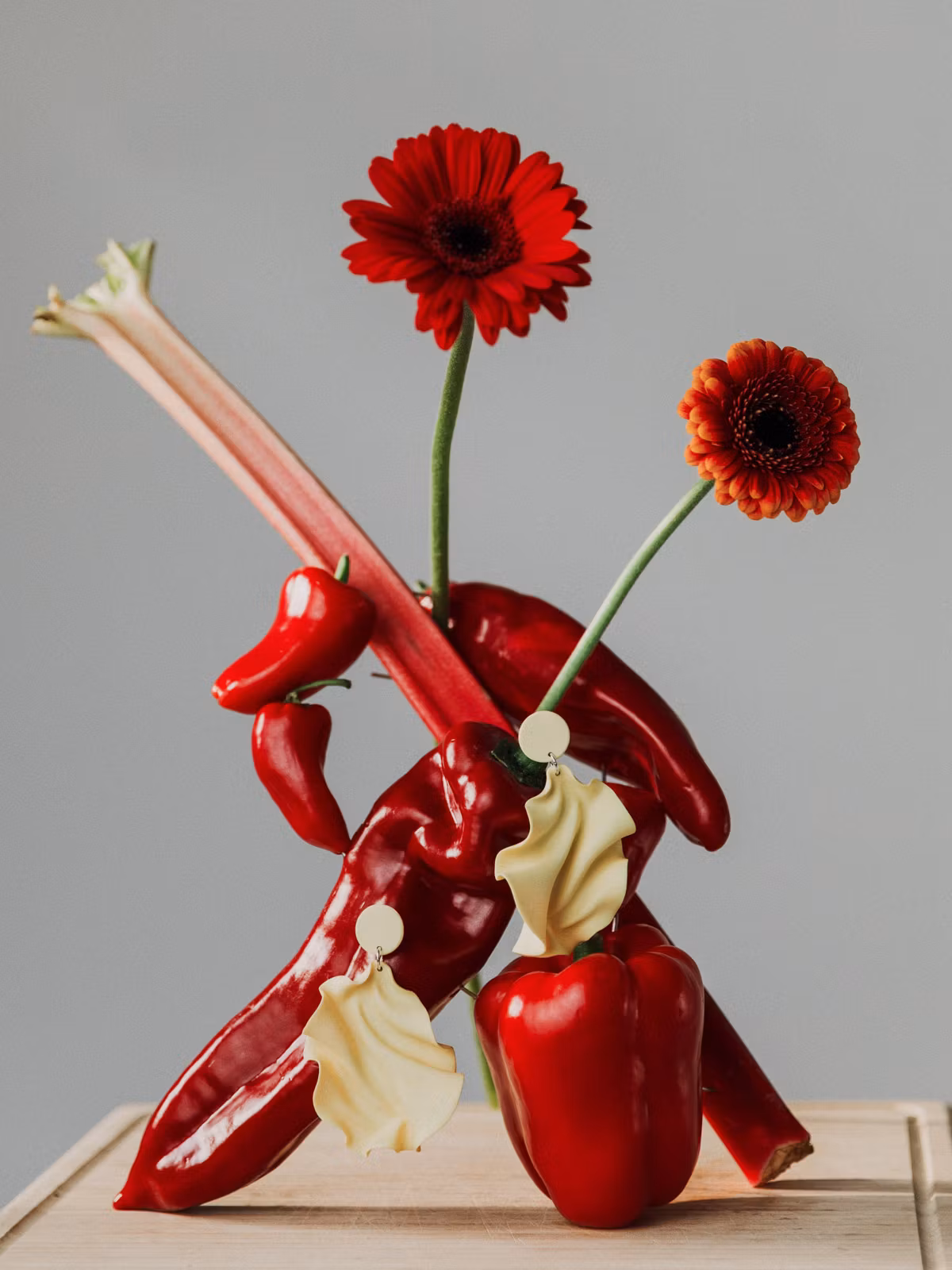 Satin round top ljusgul