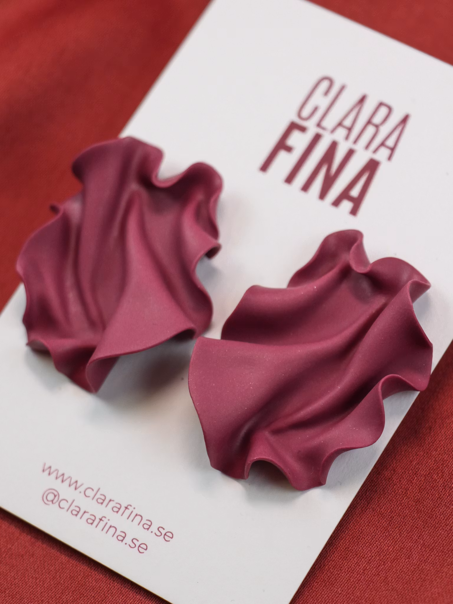 Satin Mini Burgundy (reclaimed clay OOAK)