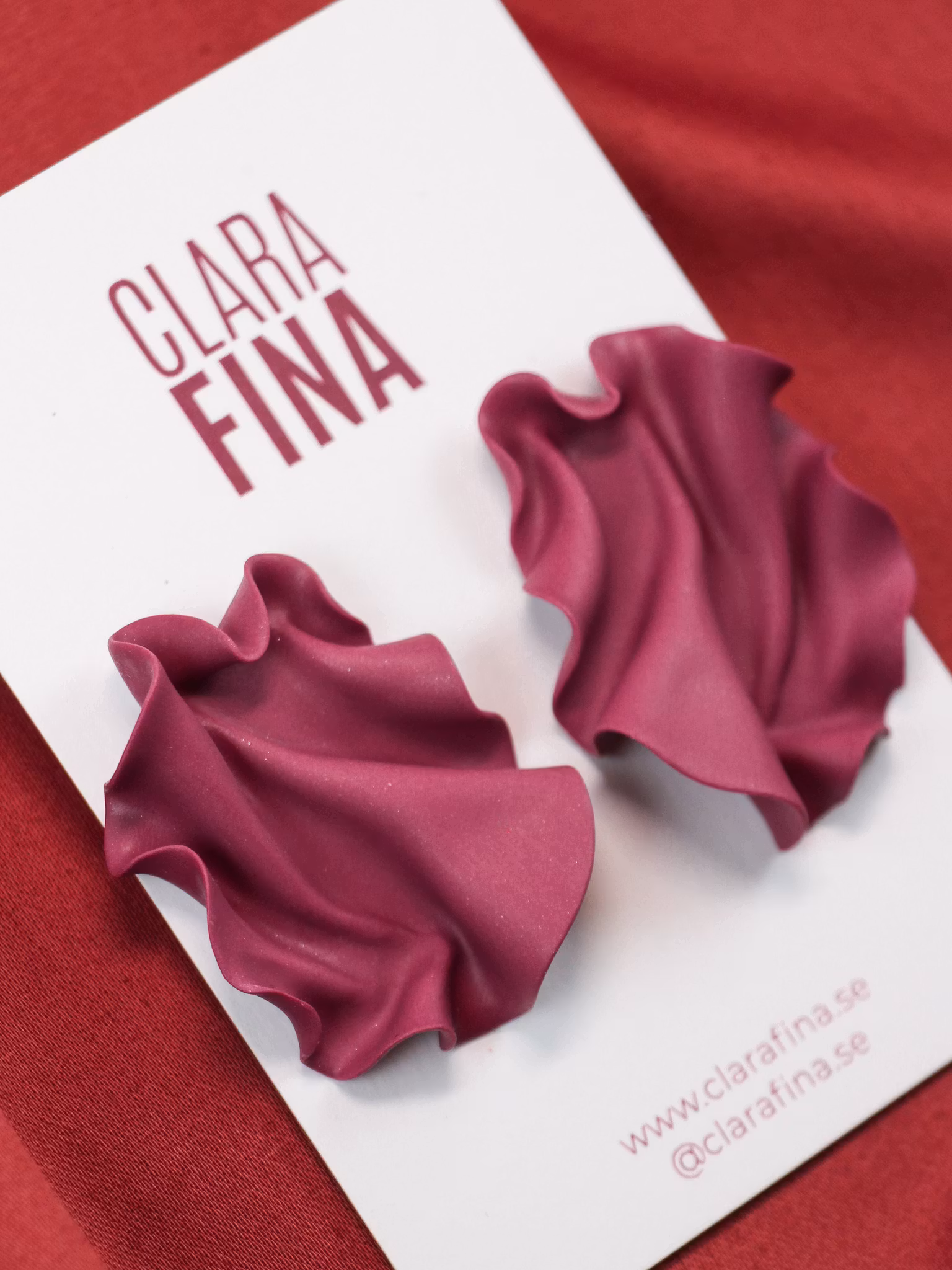 Satin Mini Burgundy (reclaimed clay OOAK)