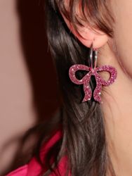 Stor rosa rosett på ring