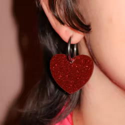 Extra stort rött hjärta på ring