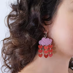 Kärleksregn rosa glittermoln på ring (silvriga detaljer)