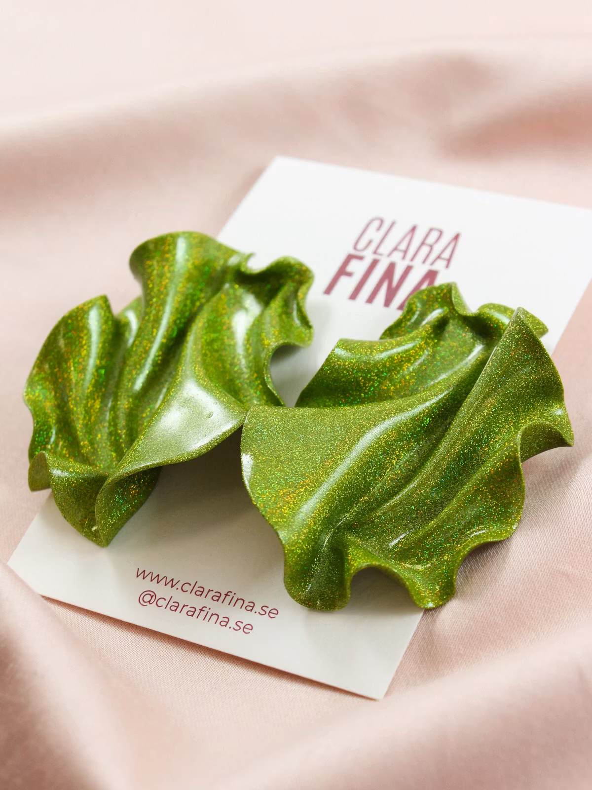 Satin limegrönt holografiskt glitter