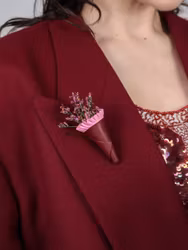 Fång brosch rak volang Vinröd/rosa