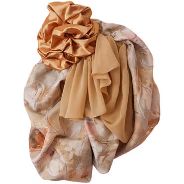 "VARA" Mjuk skulptur i återbrukad textil