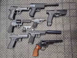 Prova på skytte/skytteevent 13 vapen