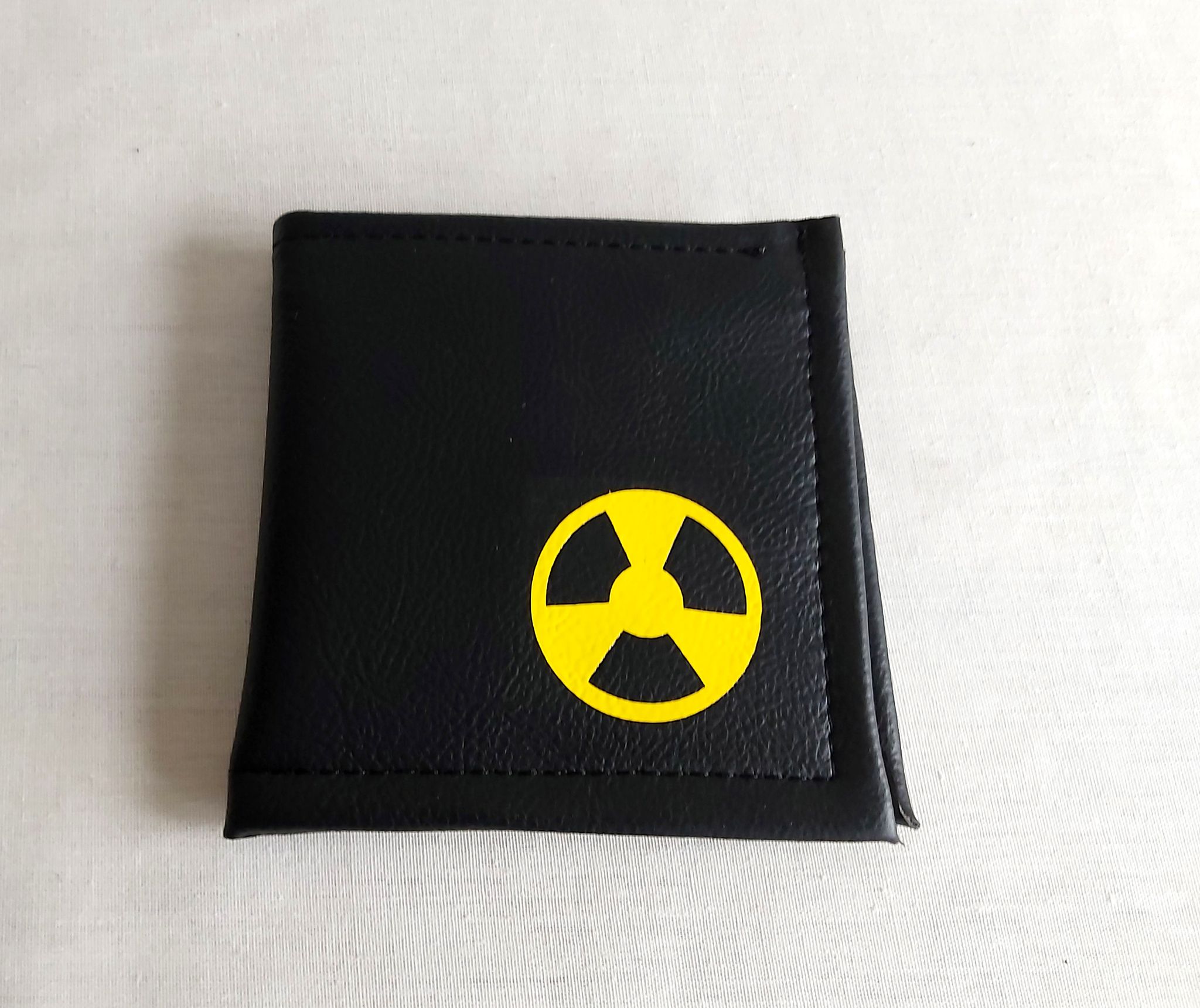 Plånbok - Radioactive logo
