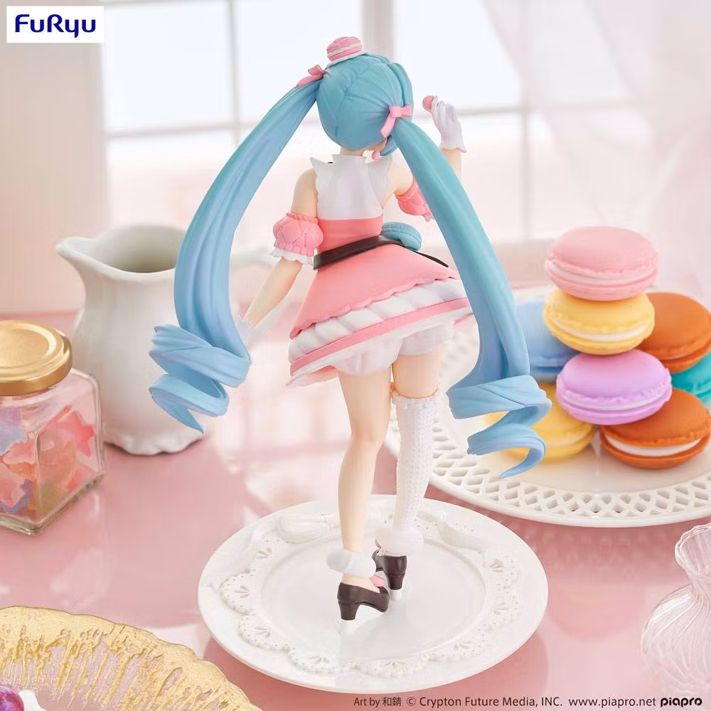 Hatsune Miku Exceed Creative PVC Statue Hatsune Miku Sweet Sweets Series Macaroon 21 cm