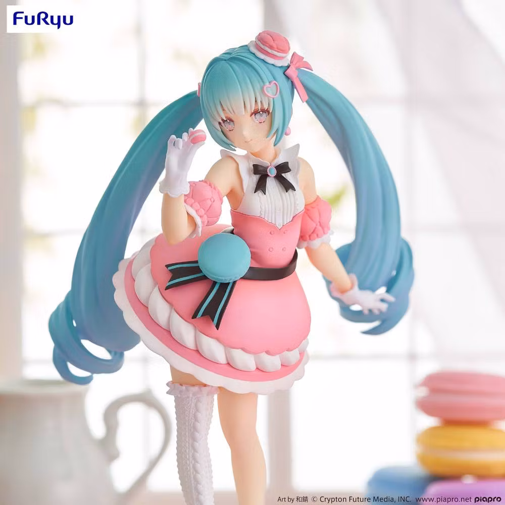 Hatsune Miku Exceed Creative PVC Statue Hatsune Miku Sweet Sweets Series Macaroon 21 cm