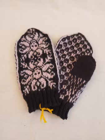 Stickade vantar - Deathflake