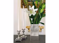 ROYAL, större vas i tenn med lejonhandtag, design Fredrik Strömblad, från Munka Tenn