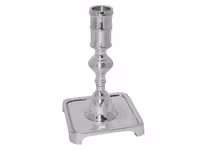 Ljusstake i nysilver i klassisk modell