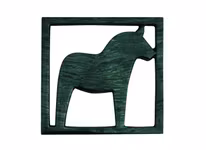 Glasunderlägg i form av Dalahäst, patinerad aluminium