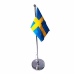 Gusums Messing, bordsflagga i äkta mässing som NICKELPLÄTERATS, med svenska flaggan