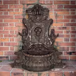 Brunnen, Wand mit Löwen und Putten, aus Bronze, von Mr Fredrik