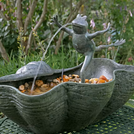 Mr Fredrik, snäckskal, större, i aluminium 60 cm x 54 cm x 20 cm