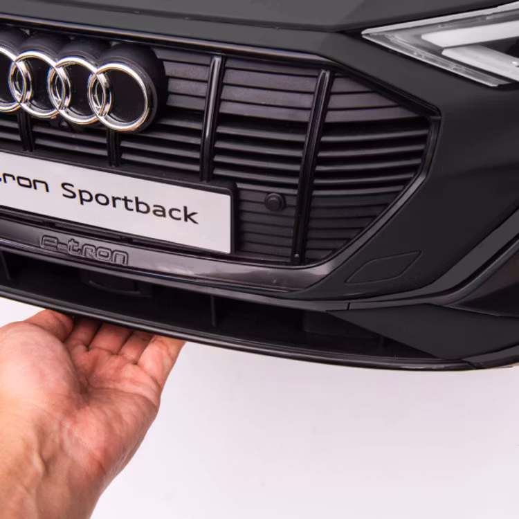Elbil Q4 e-tron sportsback 4 x 12V motorer, EVA-hjul
