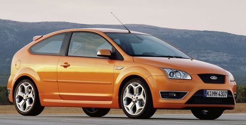 Solfilm til Ford Focus 3-d. Ferdig tilpasset solfilm til alle Ford biler.