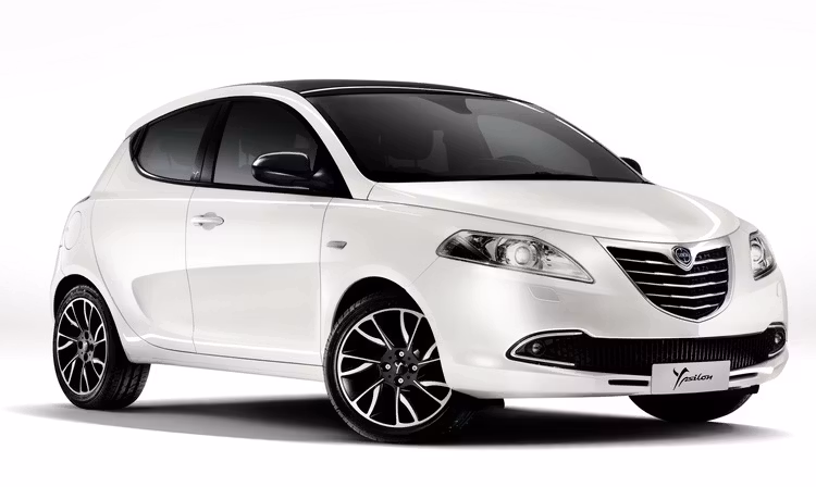 Solfilm Lancia Ypsilon 5-d- Ferdigskåret, Avtakbar & Limfri