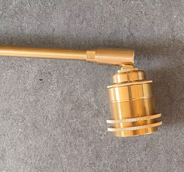 Vägglampa i obehandlad mässing WALL RING