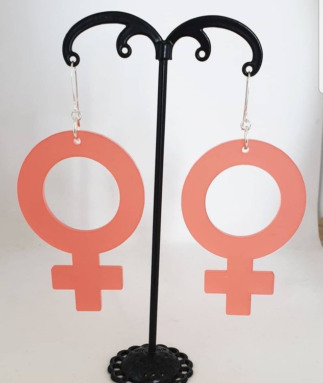 Venus Frostad hallonröd