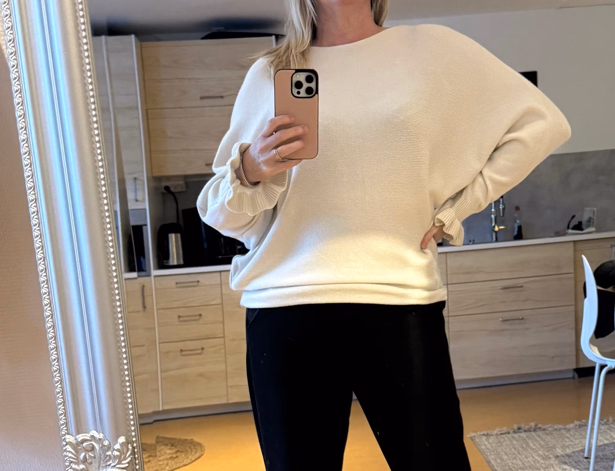 Tröja m.volangärm One Size Benvit