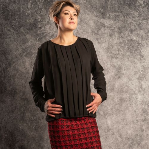 Ullkjol, röd/svartmönstrad