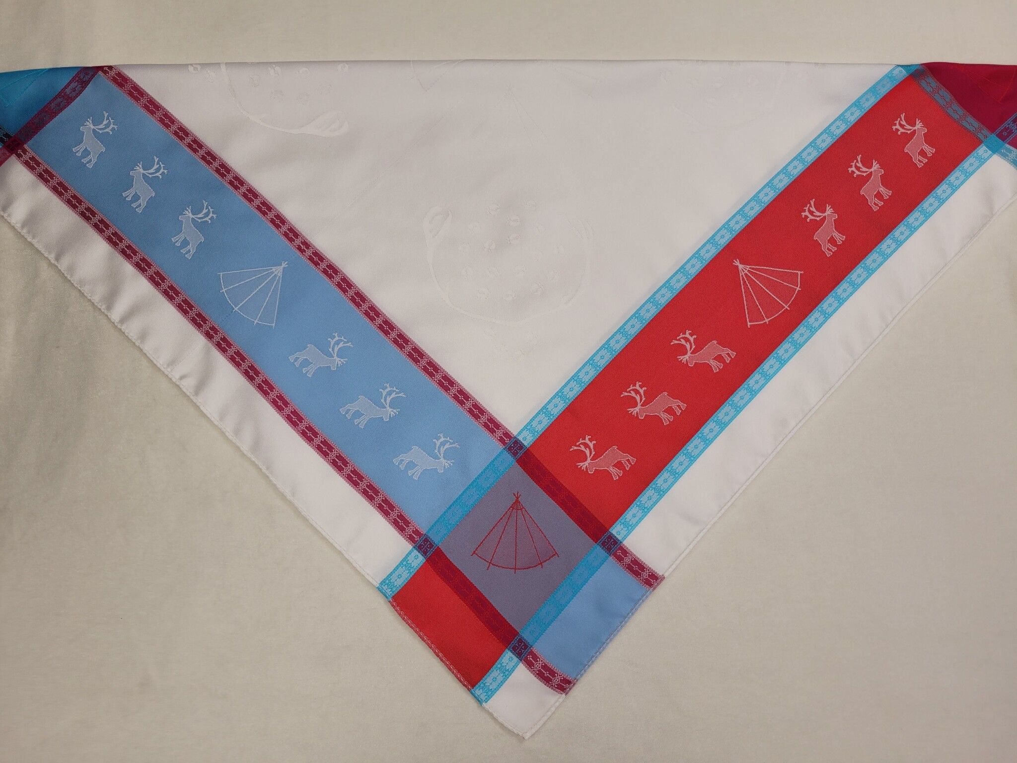 Lávvoliidni 2302C ½  vit-vit
