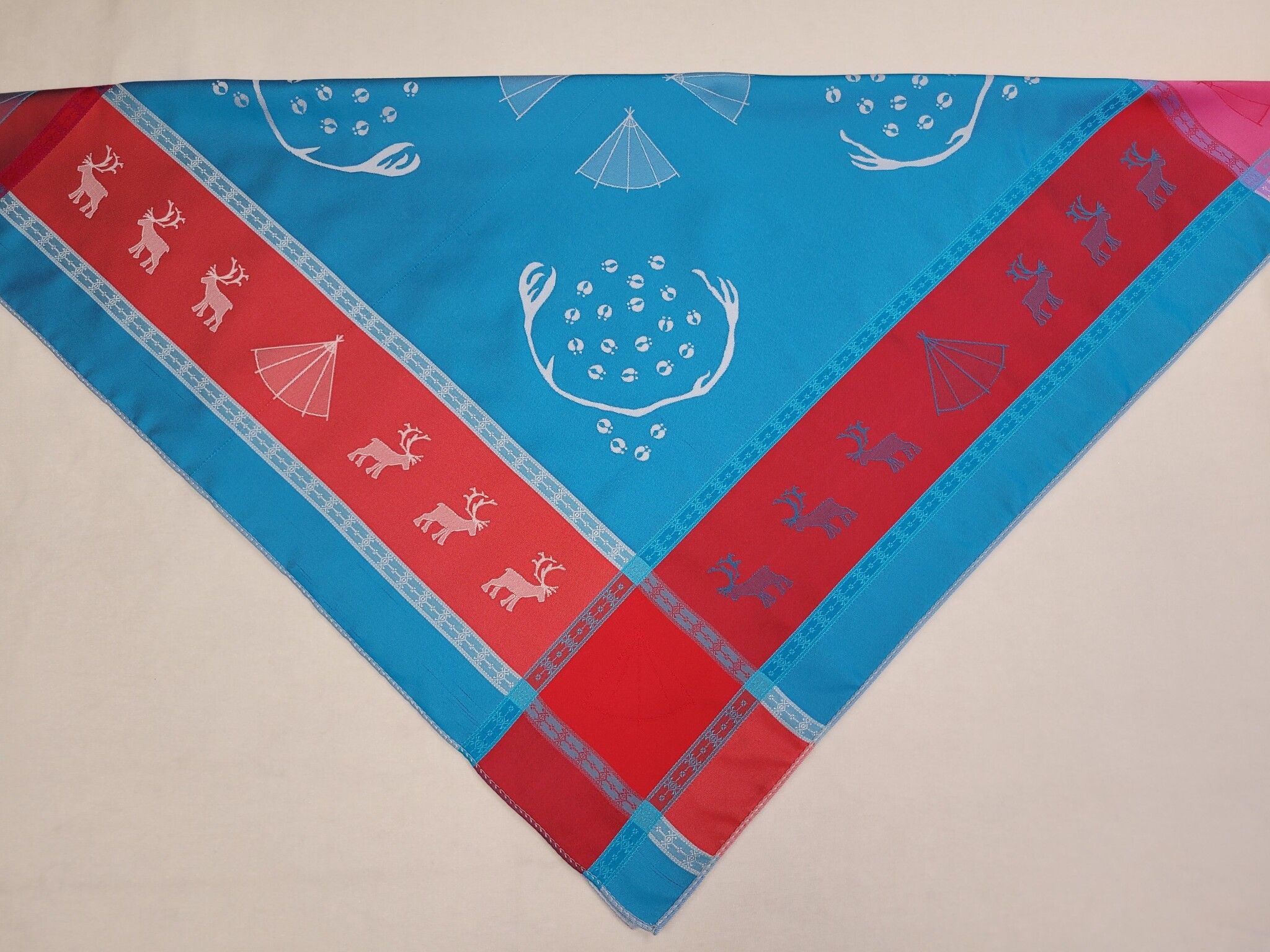 Lávvoliidni 2305A ½  vit-turkos