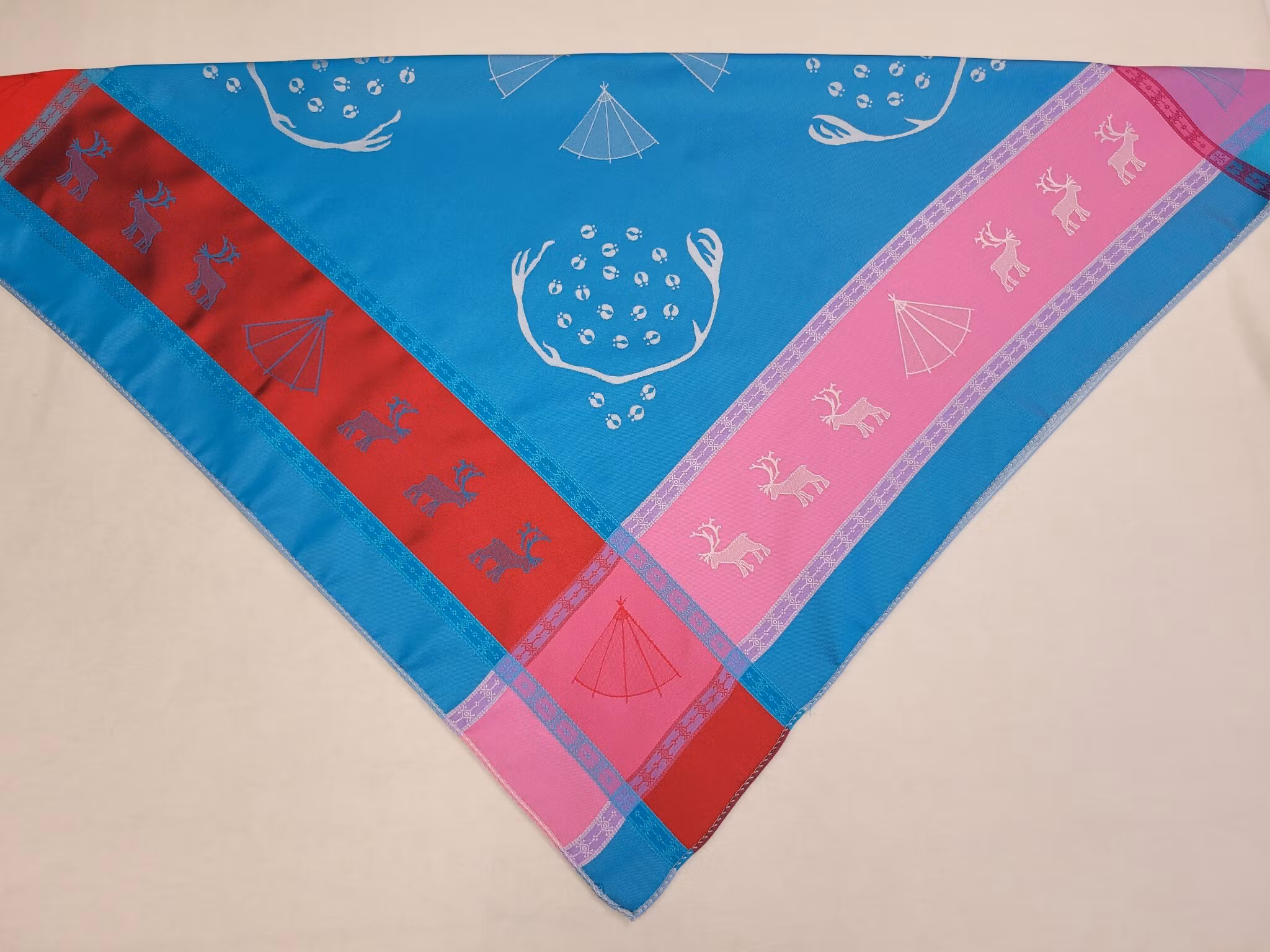 Lávvoliidni 2305C ½  vit-turkos