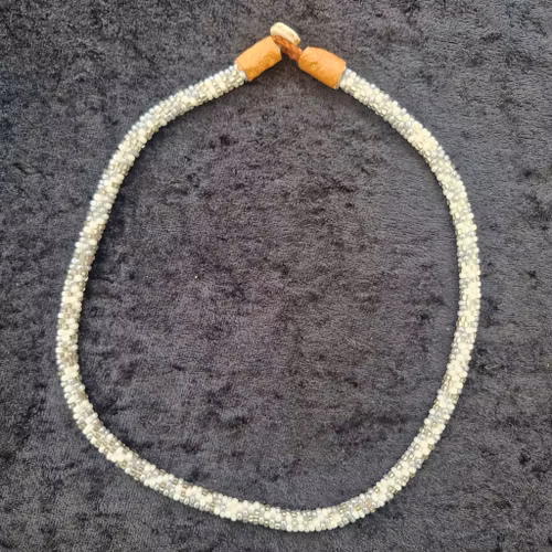 Pärlhalsband 44 & 45,5 cm - silver och vit