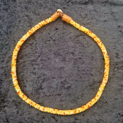 Pärlhalsband 45 cm - gulmelerad