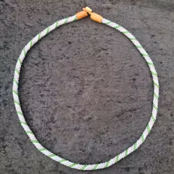 Pärlhalsband 53 cm - ljuslila grön vit