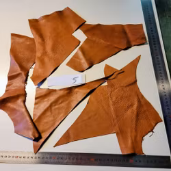 Renskinnsbitar  naturbrun 5