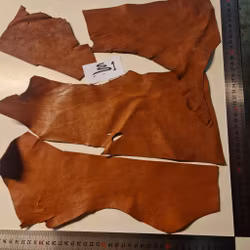 Renskinnsbitar  naturbrun 1