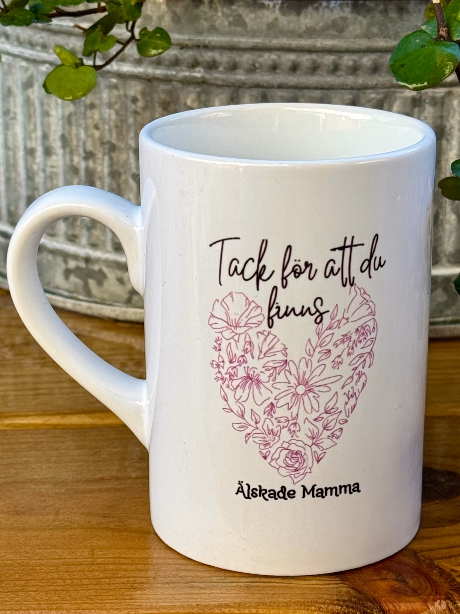 Tack för att du finns Älskade mamma -Personlig Mugg med namn