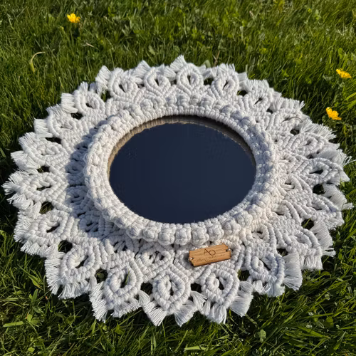 Rund makramé-spegel