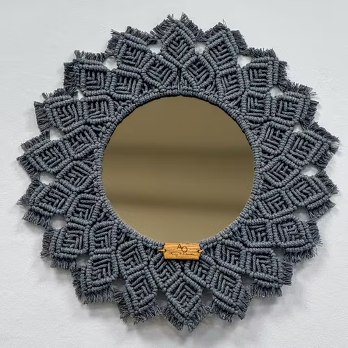 Rund makramé-spegel